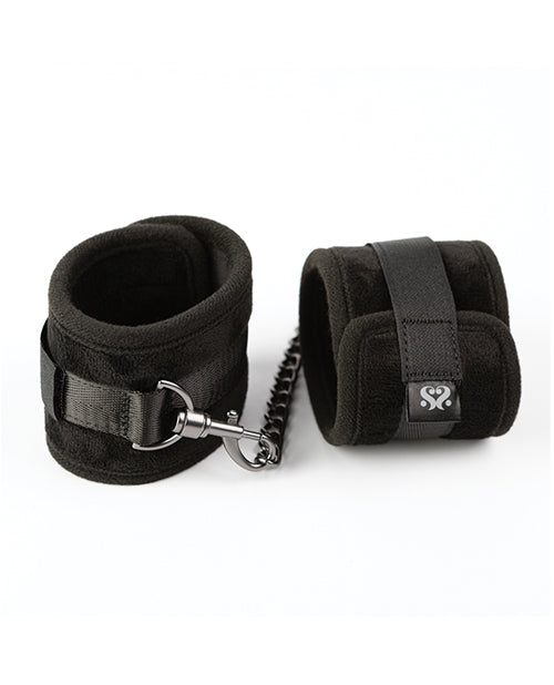 Sei Mio Legs Locked Padded Ankle Restraints – Plush Comfort Bondage Restraints > Bondage Gear > Restraints