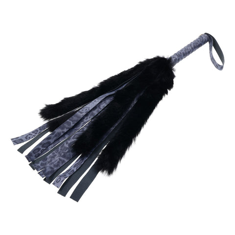 Sex & Mischief Cougar Faux Fur Flogger 28 cm Navy/Black Whip Whips & Paddles