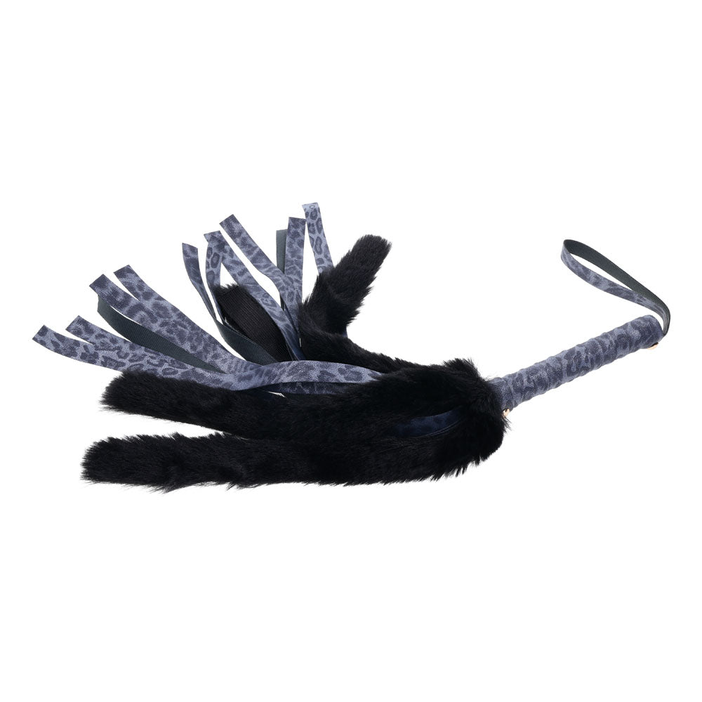 Sex & Mischief Cougar Faux Fur Flogger 28 cm Navy/Black Whip Whips & Paddles