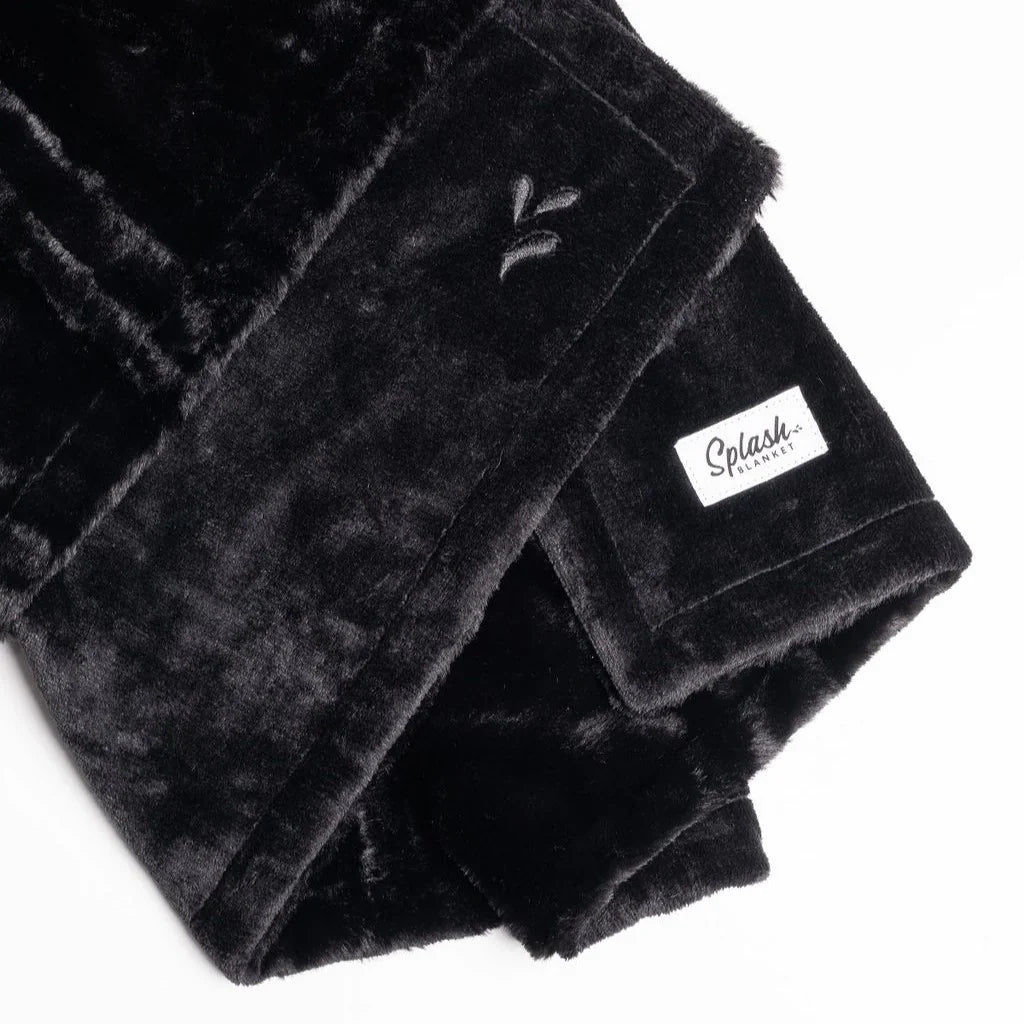 Furlush Splash Waterproof Small Cozy Luxury Blanket – Plush Waterproof Small Blanket > Essentials > Splash Blankets