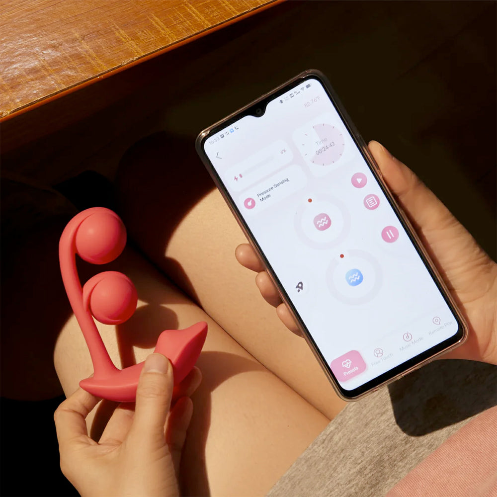Honey Play Box Melody Twin Balls Clit and G Spot Vibrator – App Controlled Pressure Sensing Silicone Vibrator Secondary image