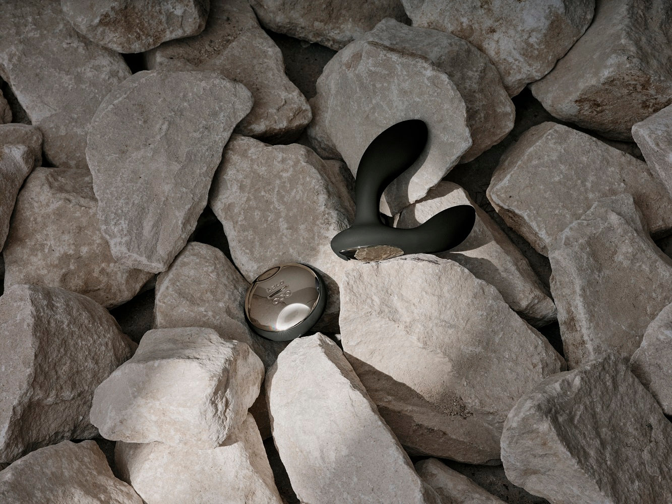 Lelo Hugo 2 (Black) – Remote-Controlled Prostate Massager > Anal Range > Prostate Plugs