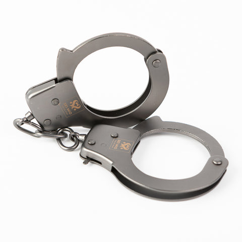 Sei Mio Secure and Begging for Amore – Nickel-Free Robust Metal Handcuffs > Bondage Gear > Handcuffs