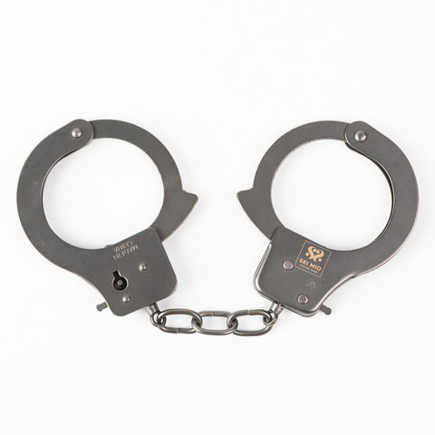 Sei Mio Secure and Begging for Amore – Nickel-Free Robust Metal Handcuffs > Bondage Gear > Handcuffs
