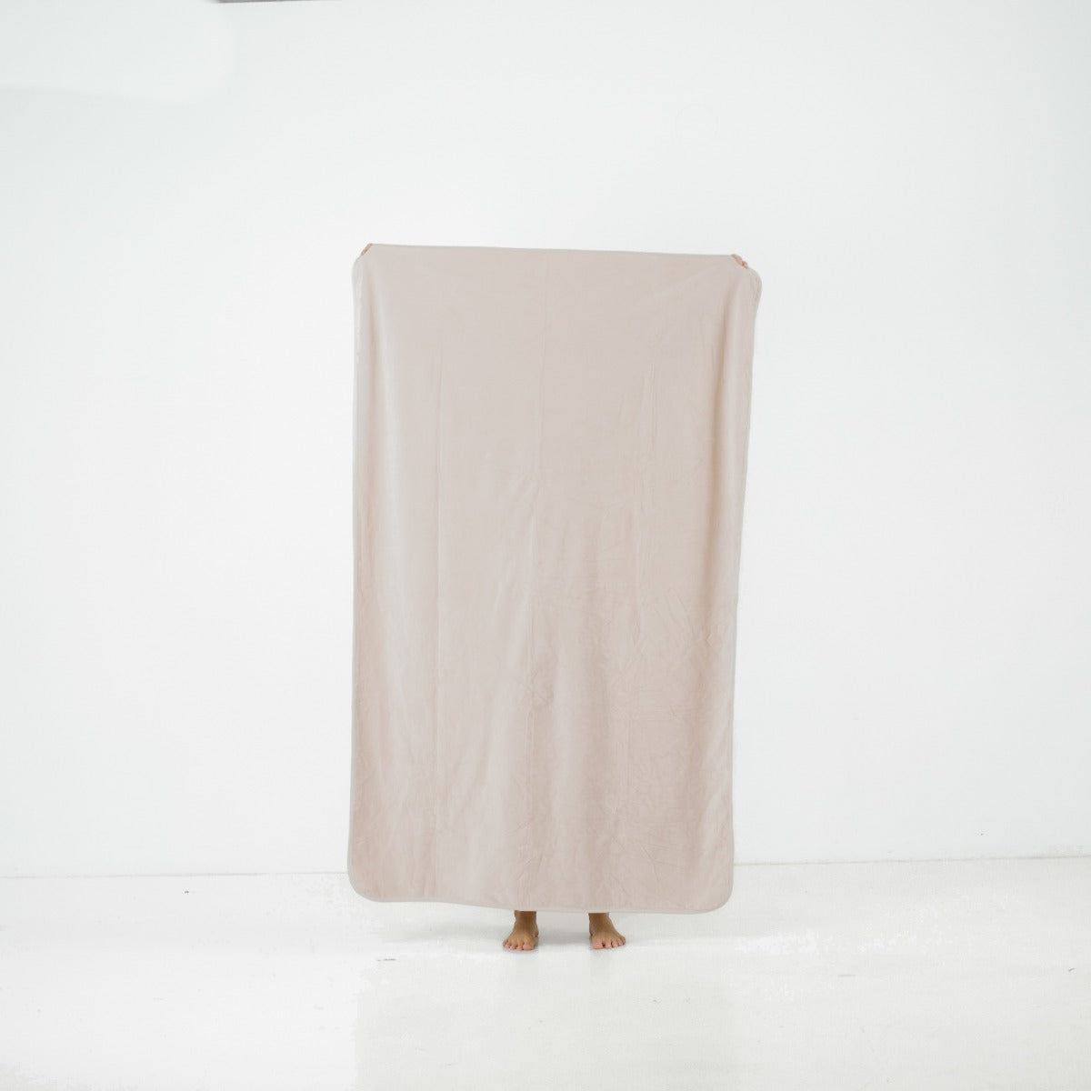 The OG Splash Blanket Bonded – Waterproof Plush Small Blanket Champagne > Essentials > Splash Blankets